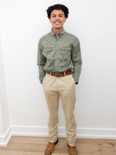 Load image into Gallery viewer, Southern Marsh El Campo Performance Ranch Shirt in Dark Olive