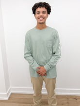 Load image into Gallery viewer, Vineyard Vines Vintage Whale LS Tee in Dune Grass