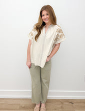 Load image into Gallery viewer, Don't Know What To Say Blouse Top