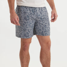 Load image into Gallery viewer, Southern Marsh Men's Billfish Lined Performance Shorts in Light Blue