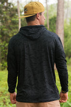 Load image into Gallery viewer, Burlebo Men&#39;s Performance Hoodie Black Camo