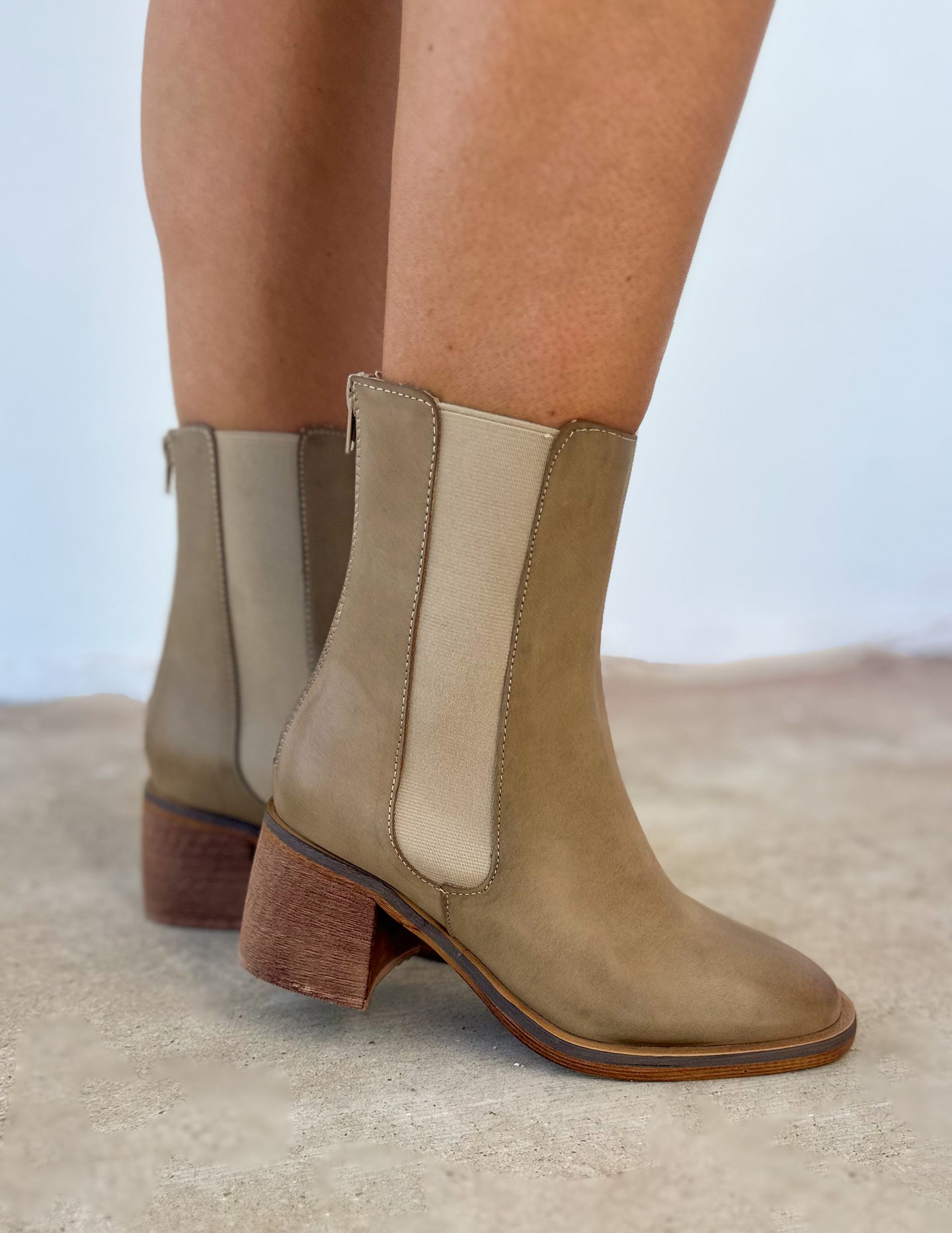 The Olivia Heeled Booties in Dune