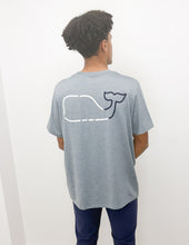 Load image into Gallery viewer, Vineyard Vines Whale Harbor Short Sleeve Tee in Grey Heather