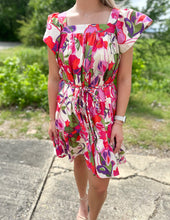 Load image into Gallery viewer, Different Perspectives Now Floral Dress