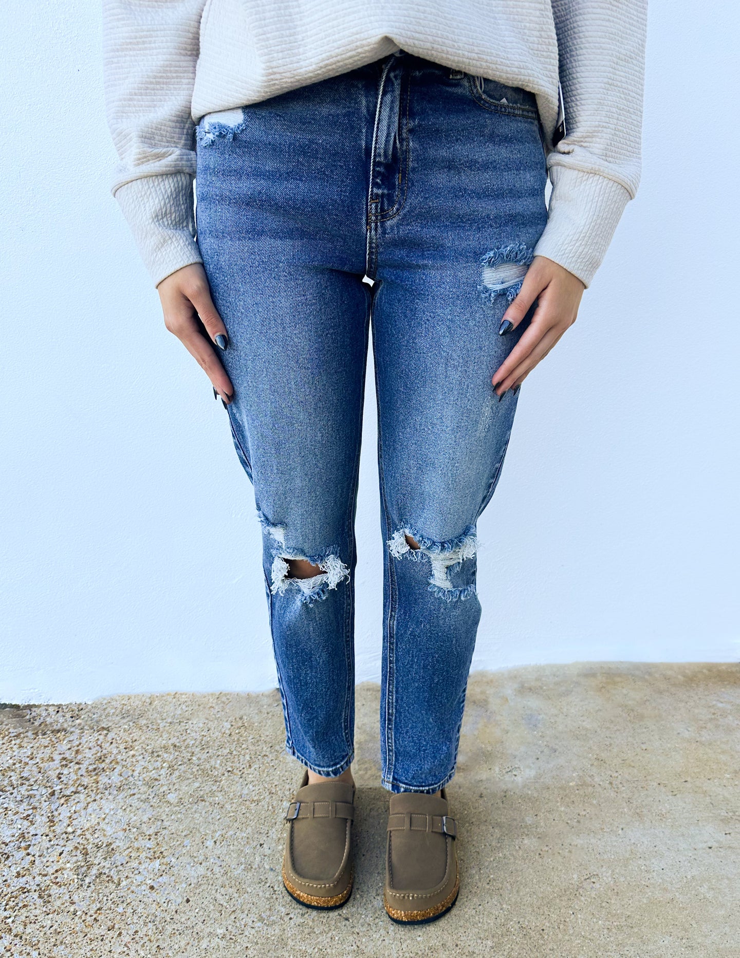 Hideaway Distressed Mom Jeans