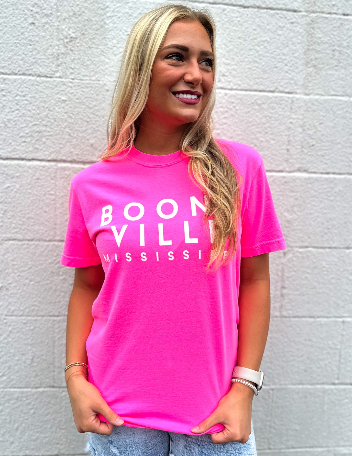 JAC's Neon Booneville SS Tee Neon Pink