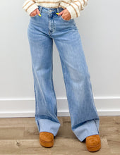 Load image into Gallery viewer, You Never Know 90's Stretch Cuffed Hem High Rise Jeans