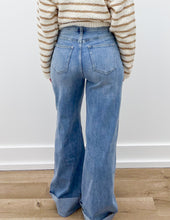 Load image into Gallery viewer, You Never Know 90's Stretch Cuffed Hem High Rise Jeans