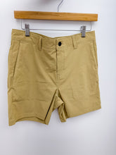 Load image into Gallery viewer, The North Face Men's Sprag Shorts in Khaki Stone