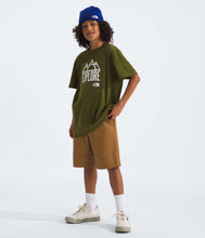 Load image into Gallery viewer, North Face Boys&#39; Graphic SS Tee Forest Olive