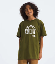 Load image into Gallery viewer, North Face Boys&#39; Graphic SS Tee Forest Olive