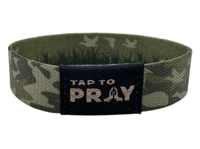 Versible Waterfowl Camo Tap to Pray Wristband