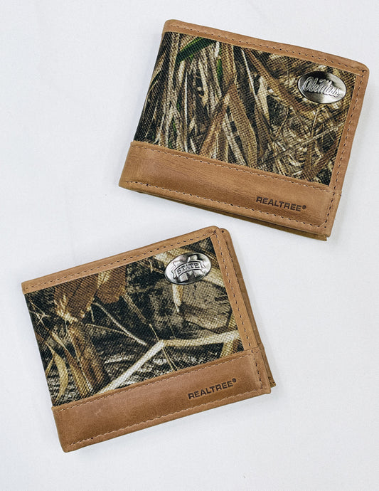 Men's Realtree Passcase Concho Wallet