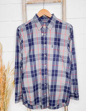 Load image into Gallery viewer, Brewer&#39;s Lantern Men&#39;s Plantation Long Sleeve Button-Down